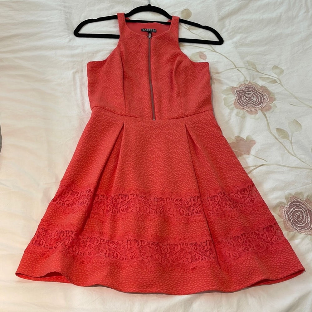 EXPRESS Women XS salmon pink dress front zipper lace trim A line skatter